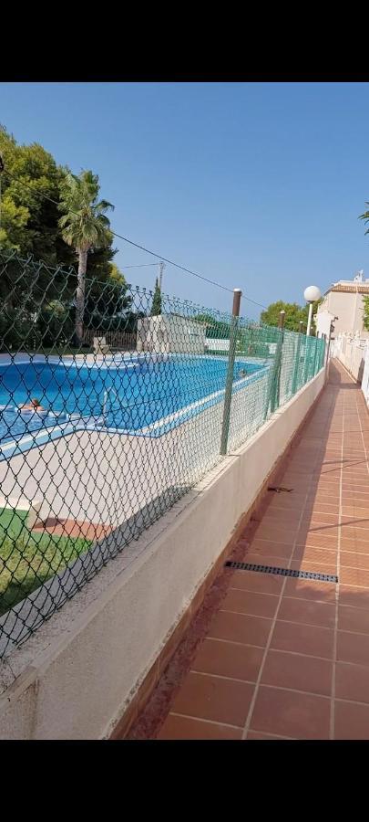 Apartamento Bajo Con Terraza Y Piscina Torrevieja Buitenkant foto