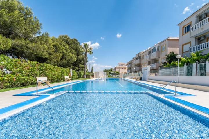 Apartamento Bajo Con Terraza Y Piscina Torrevieja Buitenkant foto